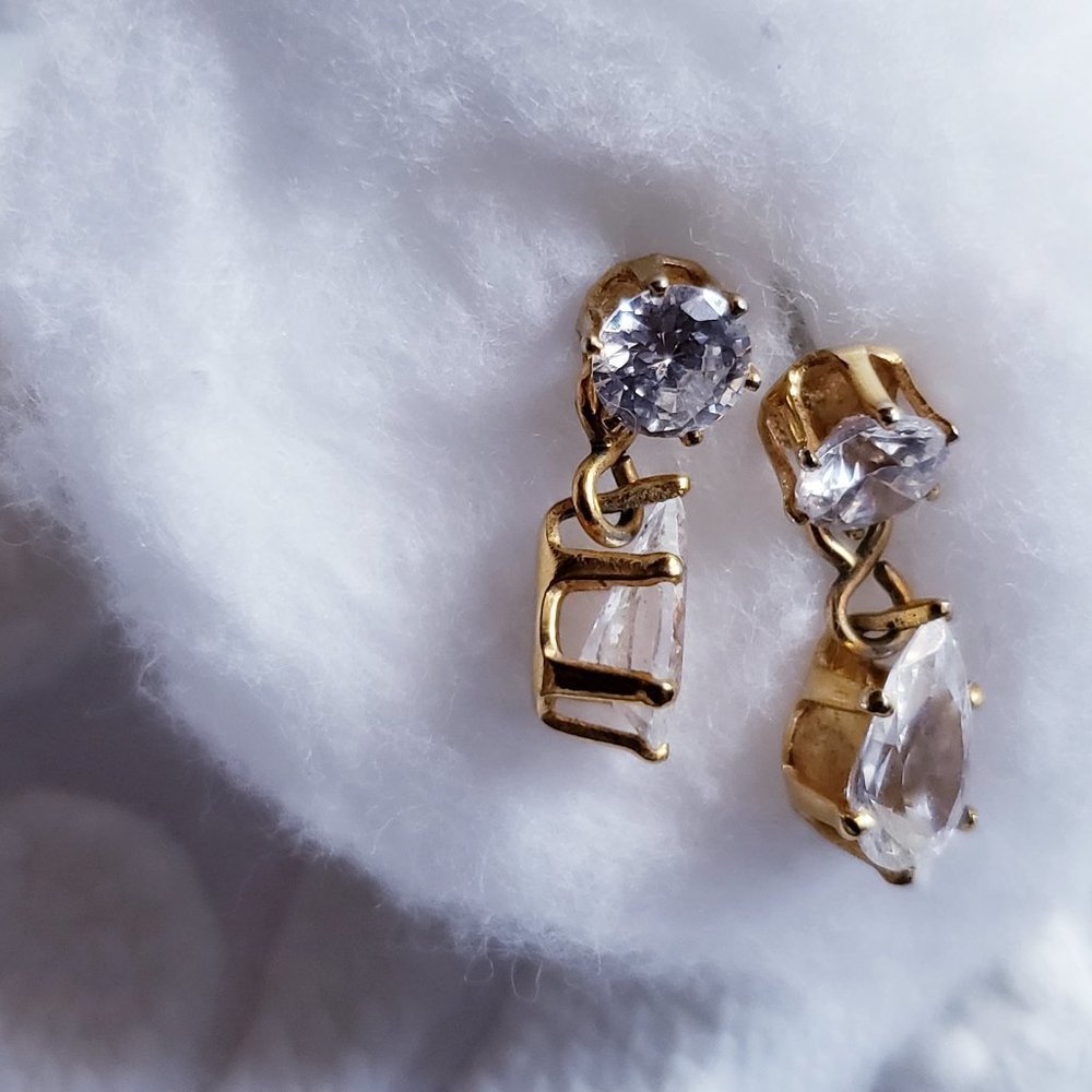 Vintage Style, Crystal Pronged Earrings